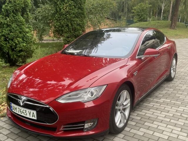 Червоний Тесла Модель С, об'ємом двигуна 0 л та пробігом 159 тис. км за 16200 $, фото 1 на Automoto.ua