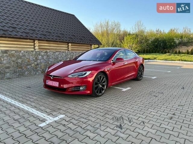 Красный Тесла Модель С, объемом двигателя 0 л и пробегом 98 тыс. км за 17500 $, фото 1 на Automoto.ua
