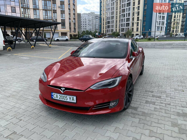 Красный Тесла Модель С, объемом двигателя 0 л и пробегом 101 тыс. км за 19000 $, фото 1 на Automoto.ua