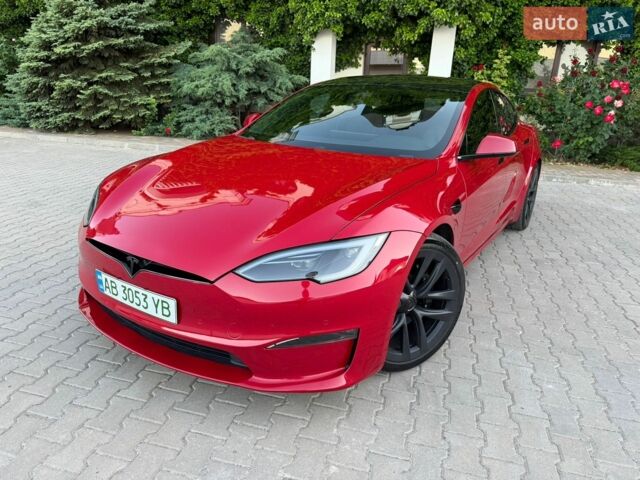 Красный Тесла Модель С, объемом двигателя 0 л и пробегом 47 тыс. км за 46000 $, фото 1 на Automoto.ua