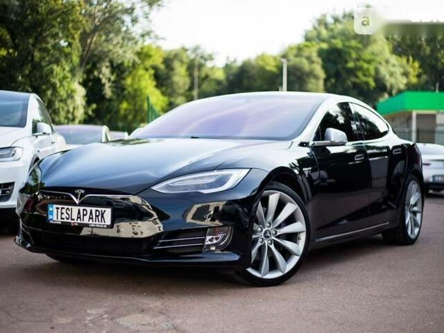 Тесла Модель С 2018 в Киеве на Automoto.ua Тесла Модель С, объемом двигателя 0 л и пробегом 28 тыс. км за 36999 $, фото 1 на Automoto.ua