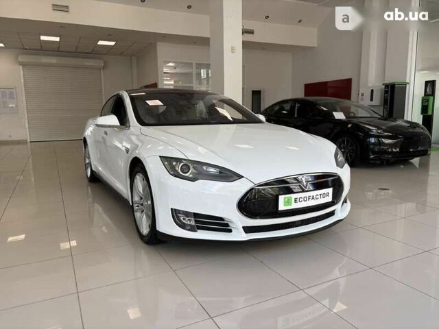 Тесла Модель С, объемом двигателя 0 л и пробегом 130 тыс. км за 17000 $, фото 1 на Automoto.ua