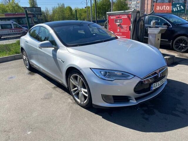Тесла Модель С, объемом двигателя 0 л и пробегом 162 тыс. км за 13800 $, фото 1 на Automoto.ua