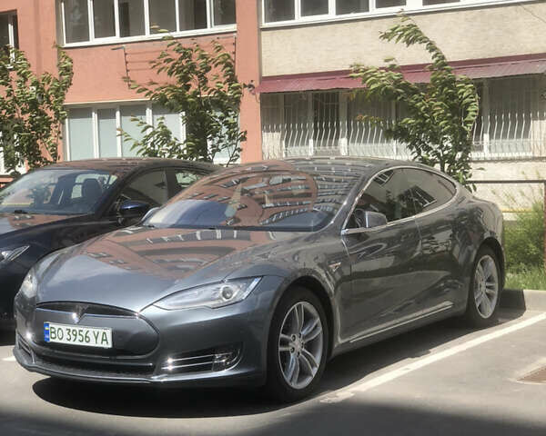 Тесла Модель С, объемом двигателя 0 л и пробегом 107 тыс. км за 12999 $, фото 1 на Automoto.ua