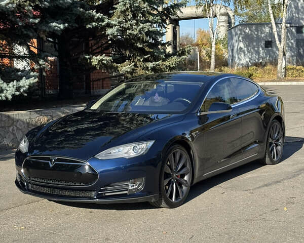 Тесла Модель С, объемом двигателя 0 л и пробегом 75 тыс. км за 18000 $, фото 1 на Automoto.ua