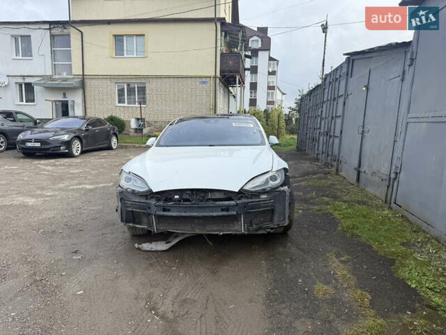 Тесла Модель С, об'ємом двигуна 0 л та пробігом 50 тис. км за 9950 $, фото 1 на Automoto.ua