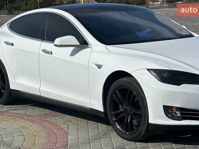Тесла Модель С, объемом двигателя 0 л и пробегом 105 тыс. км за 18000 $, фото 1 на Automoto.ua