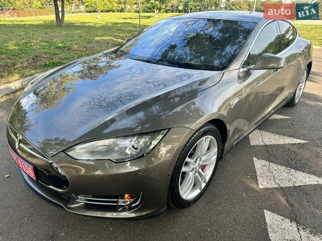 Тесла Модель С, объемом двигателя 0 л и пробегом 213 тыс. км за 14900 $, фото 1 на Automoto.ua