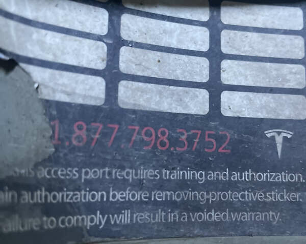 Тесла Модель С, объемом двигателя 0 л и пробегом 120 тыс. км за 14900 $, фото 1 на Automoto.ua