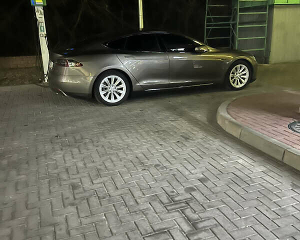 Тесла Модель С, объемом двигателя 0 л и пробегом 140 тыс. км за 35000 $, фото 1 на Automoto.ua