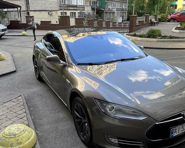 Тесла Модель С, объемом двигателя 0 л и пробегом 250 тыс. км за 17500 $, фото 1 на Automoto.ua
