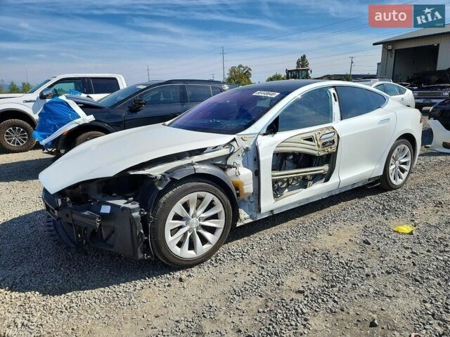 Тесла Модель С, объемом двигателя 0 л и пробегом 105 тыс. км за 5850 $, фото 1 на Automoto.ua