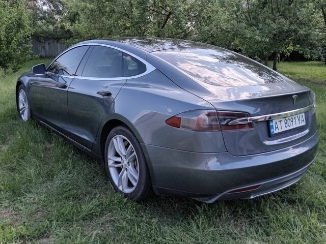 Серый Тесла Модель С, объемом двигателя 0 л и пробегом 285 тыс. км за 11950 $, фото 1 на Automoto.ua