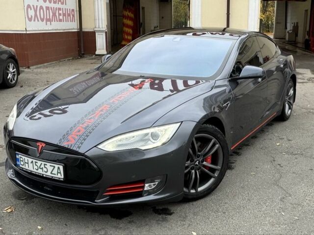 Серый Тесла Модель С, объемом двигателя 0 л и пробегом 93 тыс. км за 12900 $, фото 1 на Automoto.ua