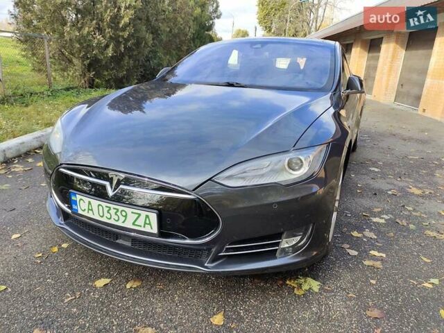 Серый Тесла Модель С, объемом двигателя 0 л и пробегом 92 тыс. км за 16900 $, фото 1 на Automoto.ua