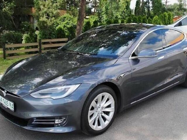 Сірий Тесла Модель С, об'ємом двигуна 0 л та пробігом 63 тис. км за 572 $, фото 1 на Automoto.ua