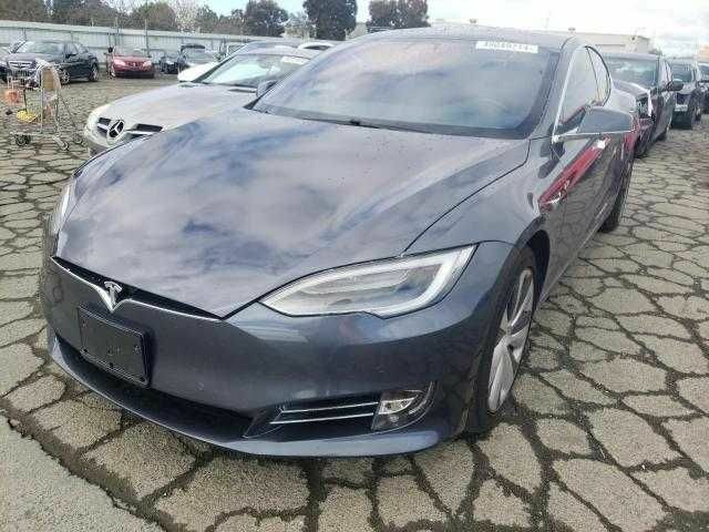 Сірий Тесла Модель С, об'ємом двигуна 0 л та пробігом 29 тис. км за 10500 $, фото 1 на Automoto.ua