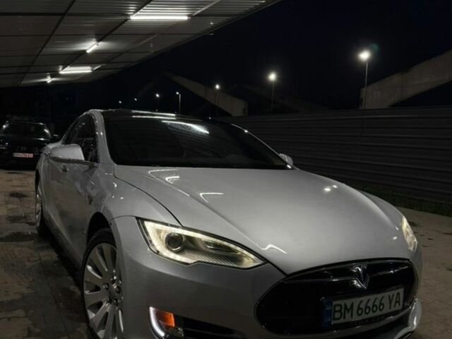 Серый Тесла Модель С, объемом двигателя 0 л и пробегом 120 тыс. км за 15000 $, фото 1 на Automoto.ua