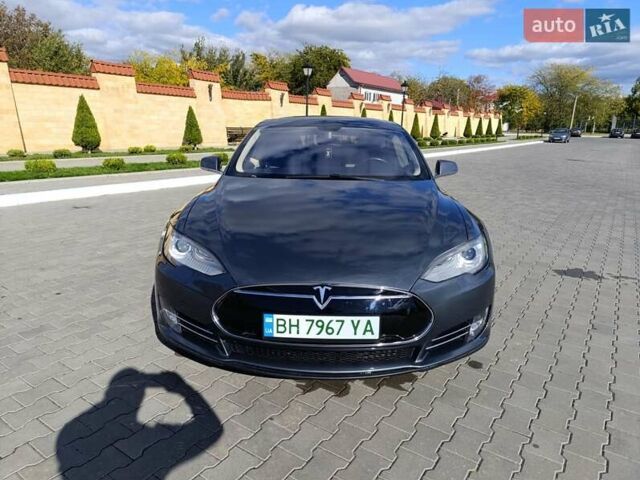 Серый Тесла Модель С, объемом двигателя 0 л и пробегом 217 тыс. км за 11900 $, фото 1 на Automoto.ua