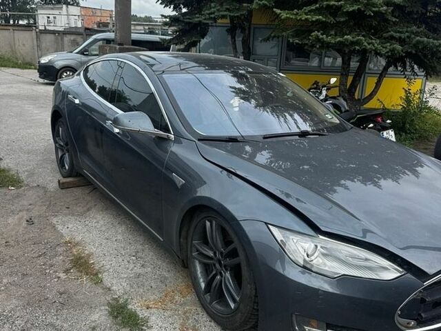 Сірий Тесла Модель С, об'ємом двигуна 0 л та пробігом 220 тис. км за 6500 $, фото 1 на Automoto.ua