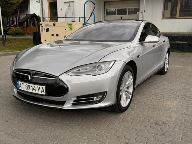 Сірий Тесла Модель С, об'ємом двигуна 0 л та пробігом 101 тис. км за 12600 $, фото 1 на Automoto.ua