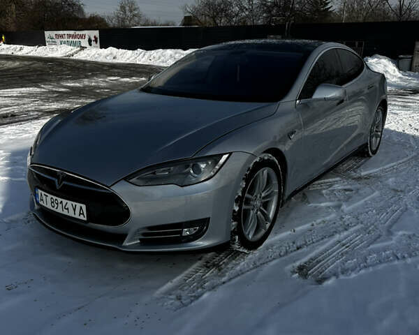 Серый Тесла Модель С, объемом двигателя 0 л и пробегом 85 тыс. км за 13100 $, фото 1 на Automoto.ua
