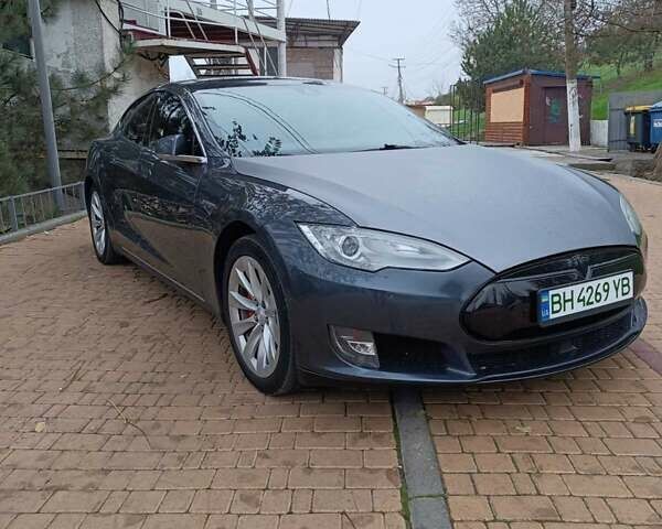 Серый Тесла Модель С, объемом двигателя 0 л и пробегом 253 тыс. км за 14800 $, фото 1 на Automoto.ua