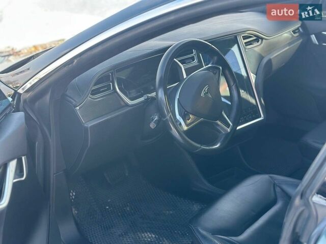 Сірий Тесла Модель С, об'ємом двигуна 0 л та пробігом 290 тис. км за 9800 $, фото 1 на Automoto.ua