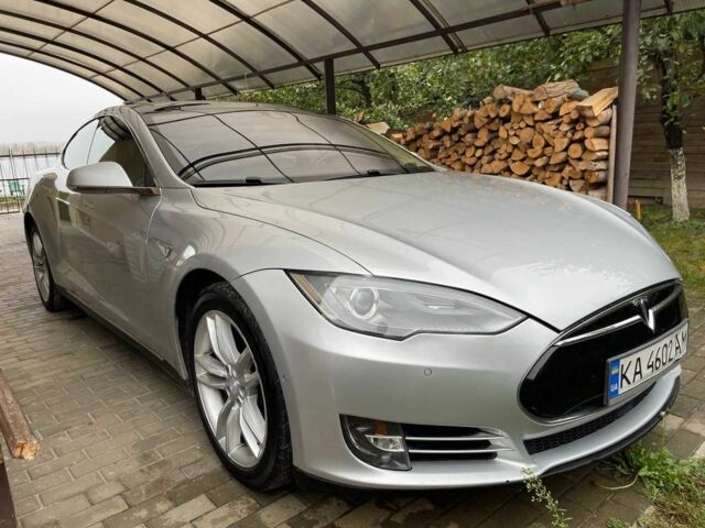Сірий Тесла Модель С, об'ємом двигуна 0 л та пробігом 185 тис. км за 12500 $, фото 1 на Automoto.ua