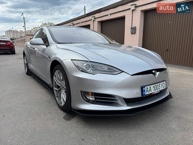 Серый Тесла Модель С, объемом двигателя 0 л и пробегом 145 тыс. км за 13300 $, фото 1 на Automoto.ua