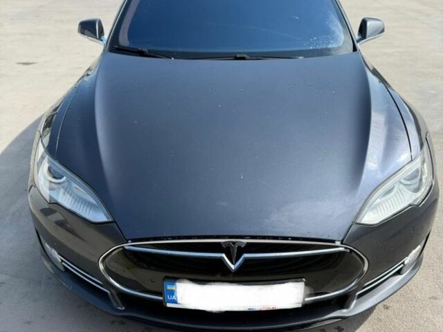 Сірий Тесла Модель С, об'ємом двигуна 0 л та пробігом 117 тис. км за 12500 $, фото 1 на Automoto.ua