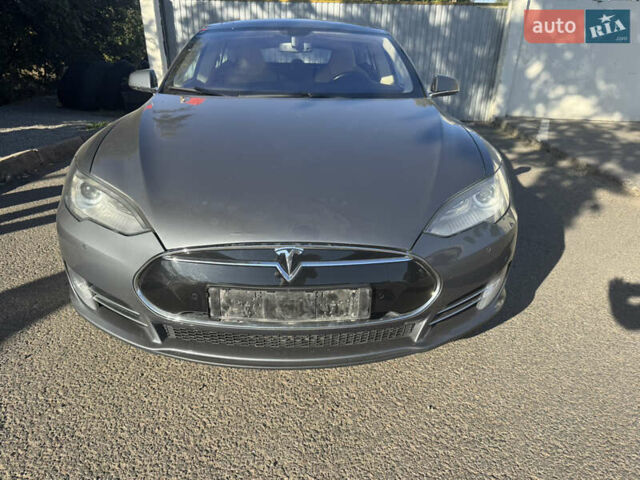 Сірий Тесла Модель С, об'ємом двигуна 0 л та пробігом 230 тис. км за 14300 $, фото 1 на Automoto.ua