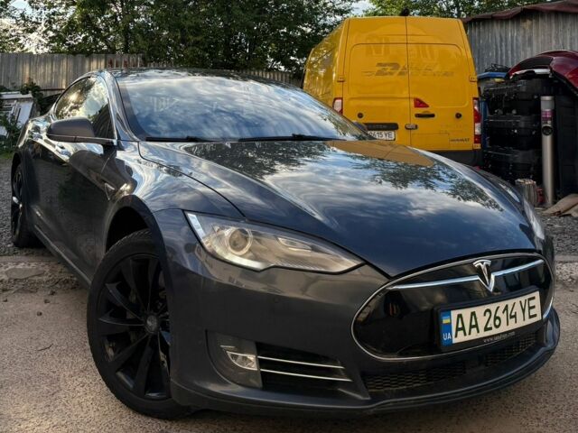 Сірий Тесла Модель С, об'ємом двигуна 0 л та пробігом 297 тис. км за 12800 $, фото 1 на Automoto.ua
