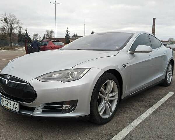 Сірий Тесла Модель С, об'ємом двигуна 0 л та пробігом 230 тис. км за 14500 $, фото 1 на Automoto.ua