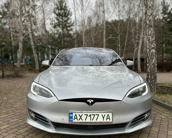 Тесла Модель С 2015 в Харькове на Automoto.ua Серый Тесла Модель С, объемом двигателя 0 л и пробегом 240 тыс. км за 17800 $, фото 1 на Automoto.ua
