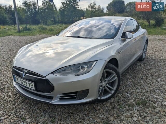 Серый Тесла Модель С, объемом двигателя 0 л и пробегом 190 тыс. км за 14100 $, фото 1 на Automoto.ua