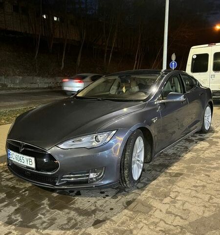 Сірий Тесла Модель С, об'ємом двигуна 0 л та пробігом 114 тис. км за 14300 $, фото 1 на Automoto.ua