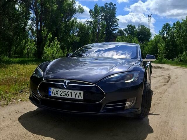Серый Тесла Модель С, объемом двигателя 0.31 л и пробегом 121 тыс. км за 13800 $, фото 1 на Automoto.ua