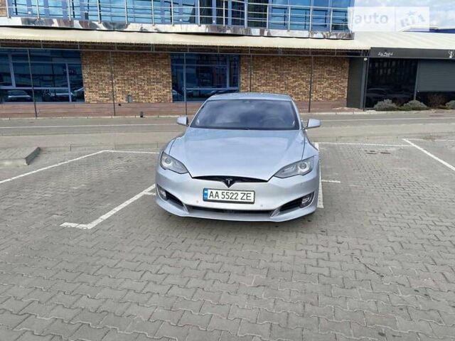 Серый Тесла Модель С, объемом двигателя 0 л и пробегом 96 тыс. км за 20500 $, фото 1 на Automoto.ua