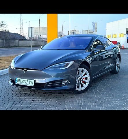 Серый Тесла Модель С, объемом двигателя 75 л и пробегом 212 тыс. км за 13800 $, фото 1 на Automoto.ua