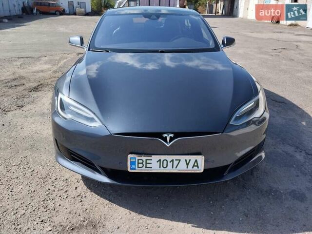 Серый Тесла Модель С, объемом двигателя 0 л и пробегом 130 тыс. км за 17450 $, фото 1 на Automoto.ua