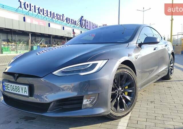 Серый Тесла Модель С, объемом двигателя 0 л и пробегом 132 тыс. км за 17500 $, фото 1 на Automoto.ua