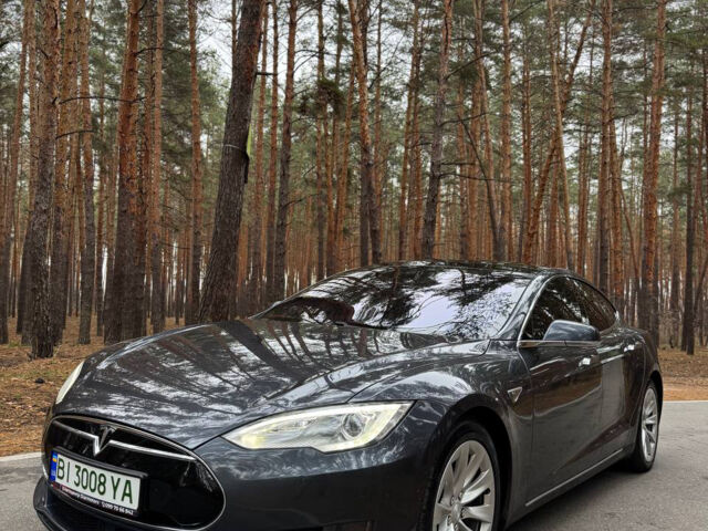 Сірий Тесла Модель С, об'ємом двигуна 0 л та пробігом 130 тис. км за 18300 $, фото 1 на Automoto.ua