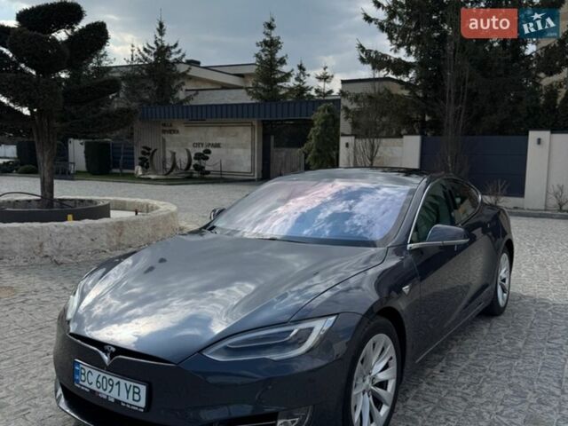 Сірий Тесла Модель С, об'ємом двигуна 0 л та пробігом 200 тис. км за 16000 $, фото 1 на Automoto.ua
