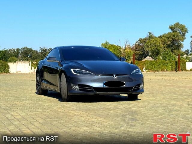 Серый Тесла Модель С, объемом двигателя 0.32 л и пробегом 160 тыс. км за 15999 $, фото 1 на Automoto.ua