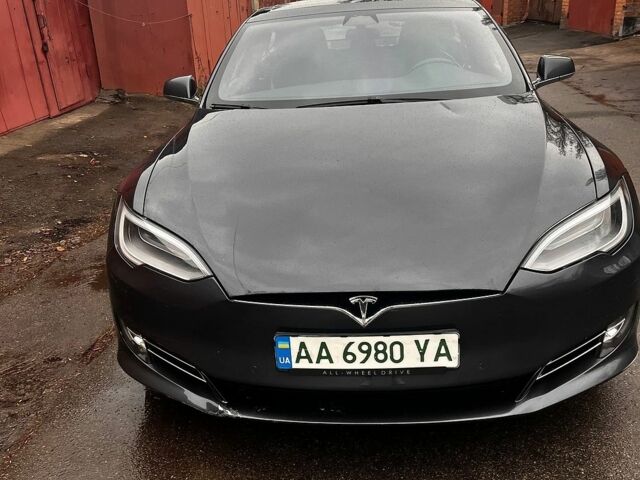 Сірий Тесла Модель С, об'ємом двигуна 0 л та пробігом 250 тис. км за 25000 $, фото 1 на Automoto.ua