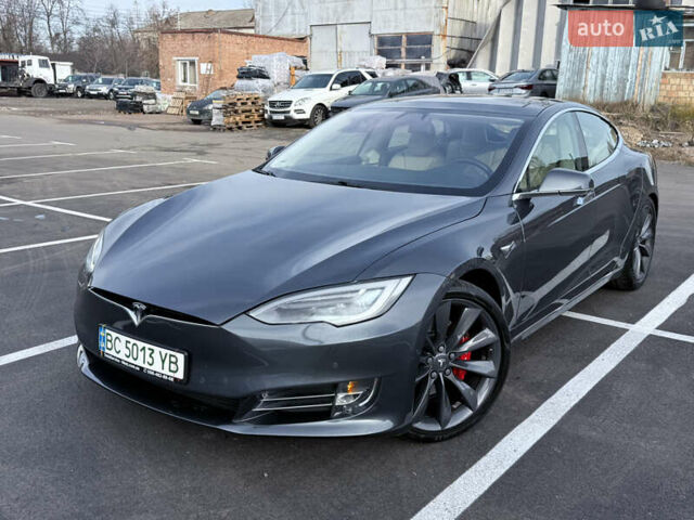 Серый Тесла Модель С, объемом двигателя 0 л и пробегом 141 тыс. км за 19000 $, фото 1 на Automoto.ua