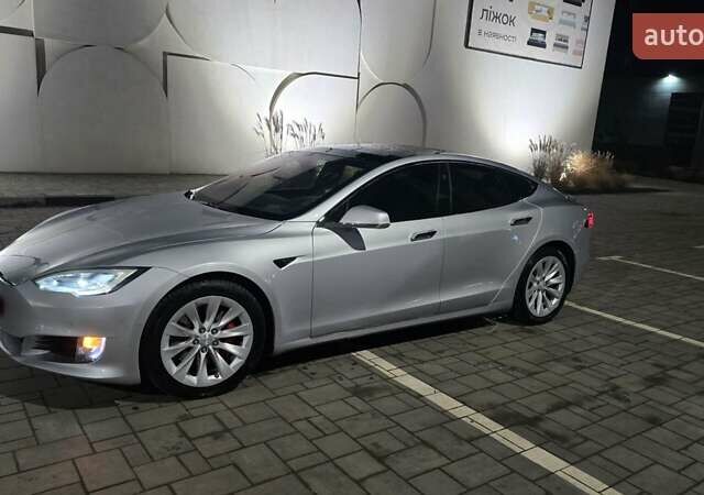 Сірий Тесла Модель С, об'ємом двигуна 0 л та пробігом 200 тис. км за 19900 $, фото 1 на Automoto.ua