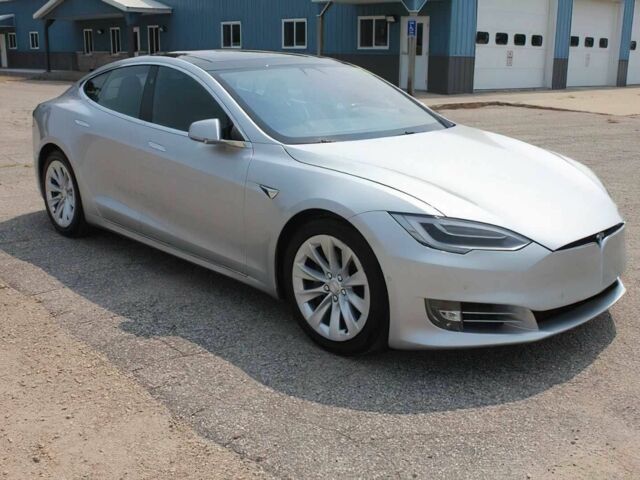Сірий Тесла Модель С, об'ємом двигуна 0 л та пробігом 87 тис. км за 7994 $, фото 1 на Automoto.ua