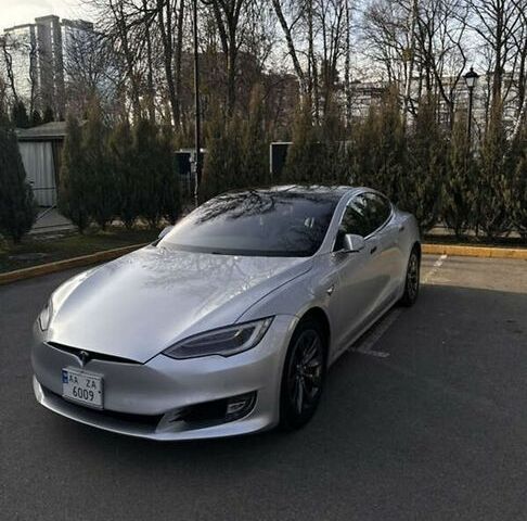 Сірий Тесла Модель С, об'ємом двигуна 0 л та пробігом 128 тис. км за 19900 $, фото 1 на Automoto.ua